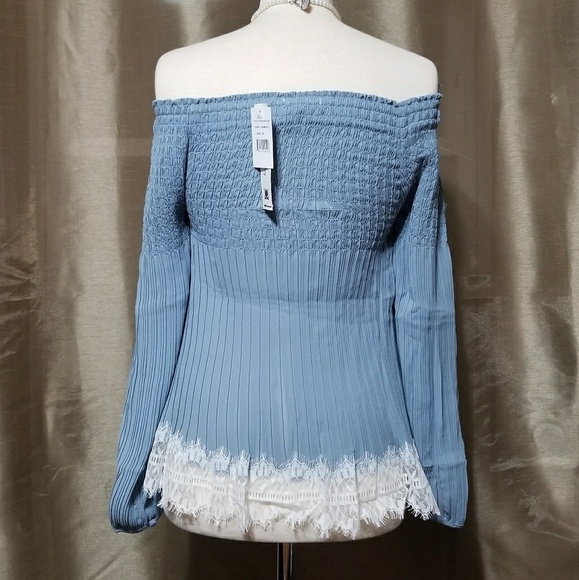 Willow & Clay Shirred Off the Shoulder Top - Picture 3 of 4